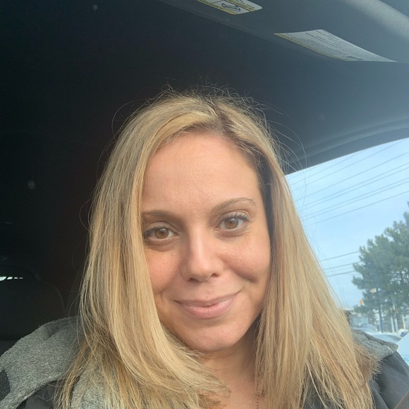 Meet your Posher, Emily - Picture 1 of 1